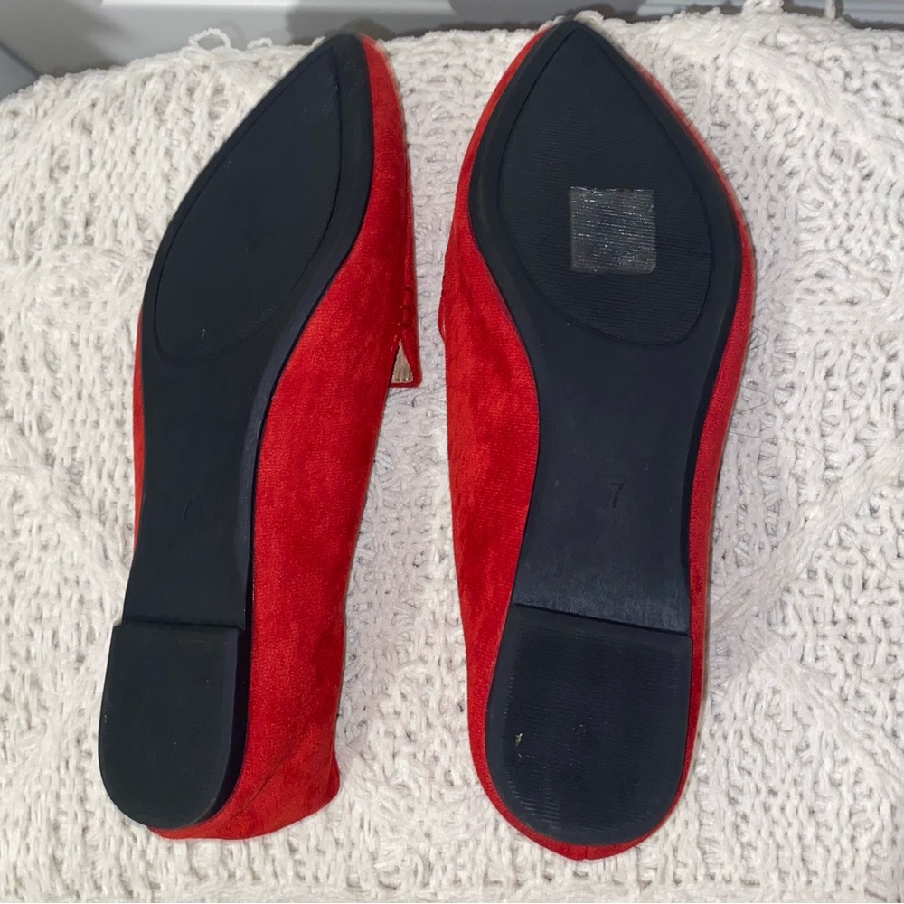 Chic Red Suede Women's Loafers - Picture 2 of 3